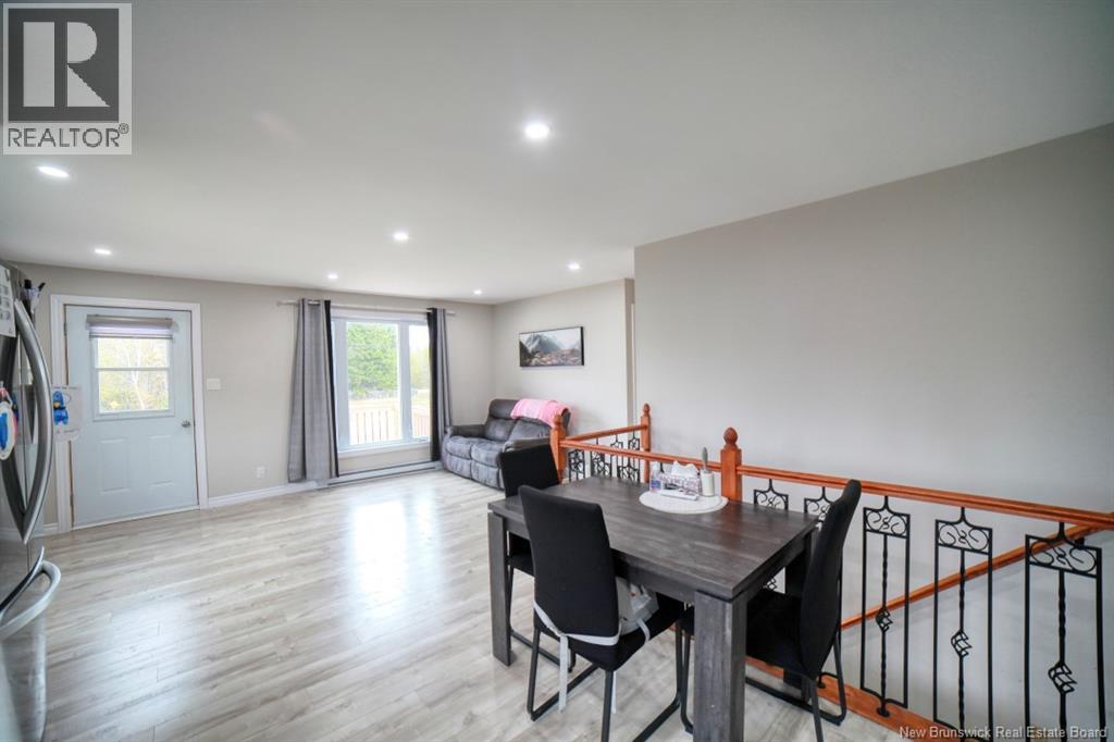 100 Principale, Pointe-Verte, New Brunswick  E8J 2W3 - Photo 8 - NB128468