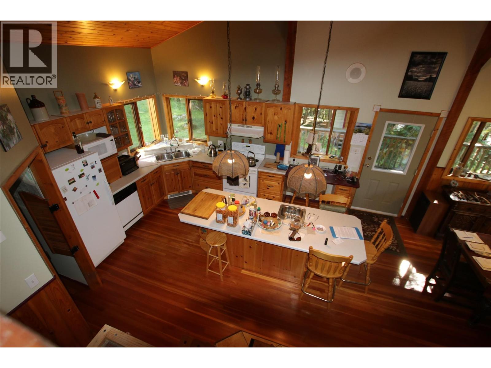 4512 Highway 6, Burton, British Columbia  V0G 1R1 - Photo 16 - 10364730