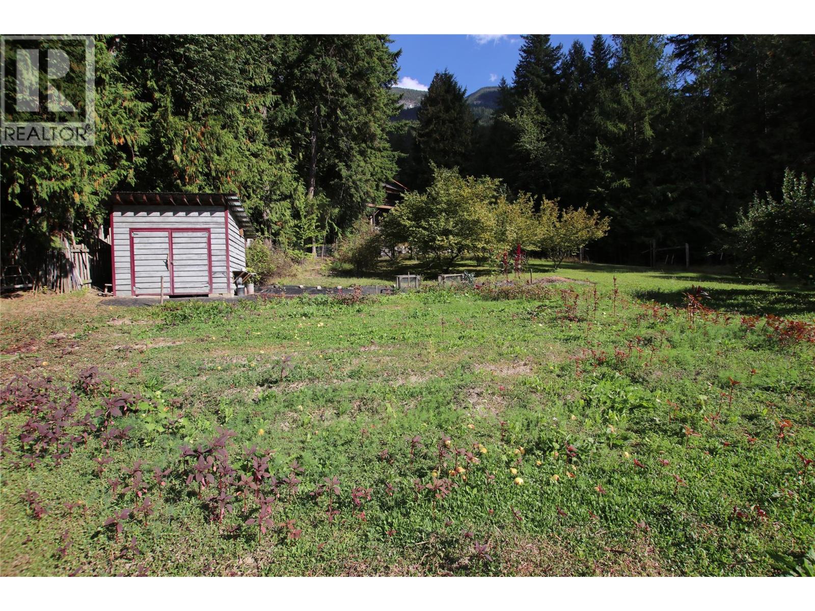 4512 Highway 6, Burton, British Columbia  V0G 1R1 - Photo 30 - 10364730