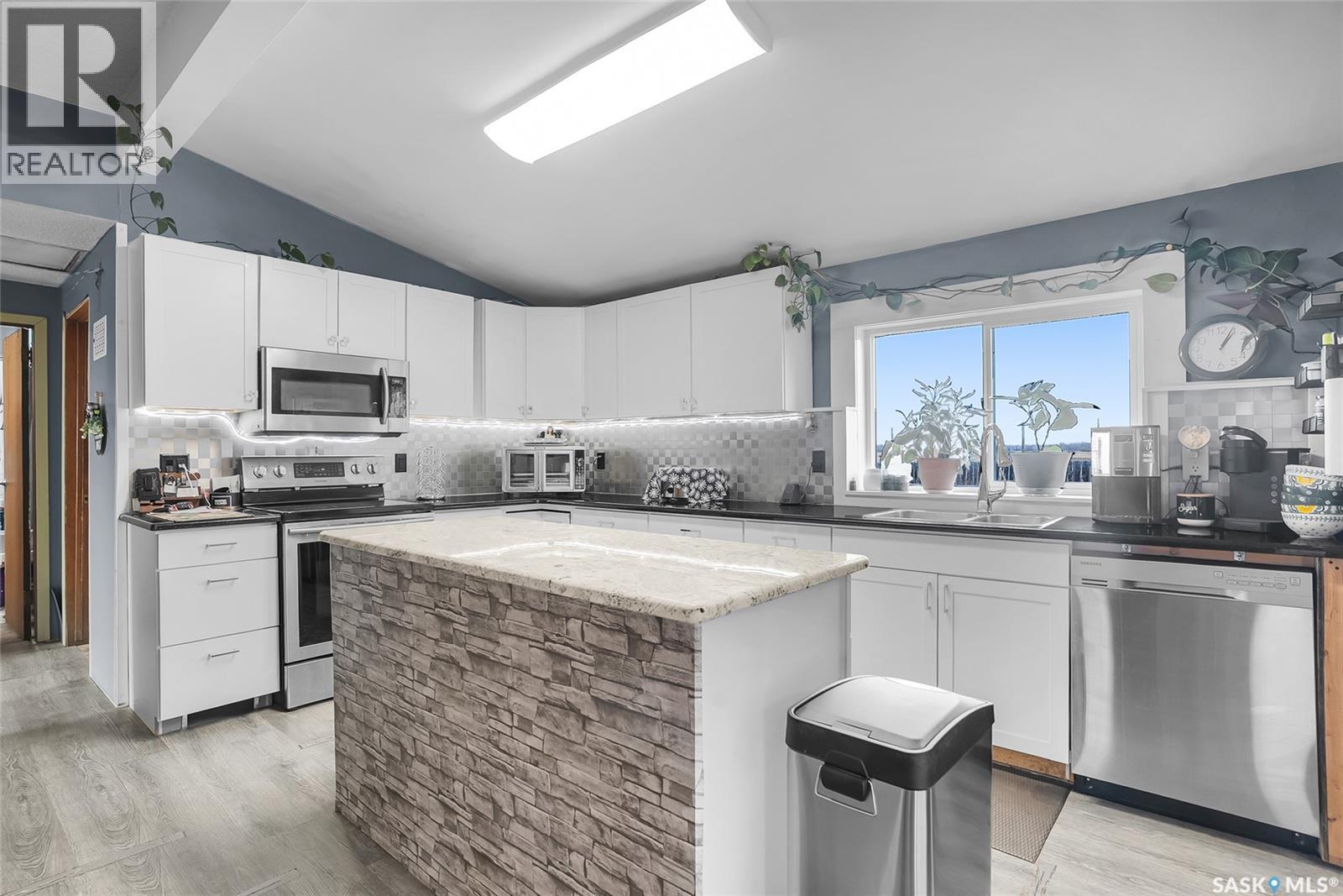 Horseman Acreage, Vanscoy Rm No. 345, Saskatchewan  S0L 3J0 - Photo 15 - SK021813