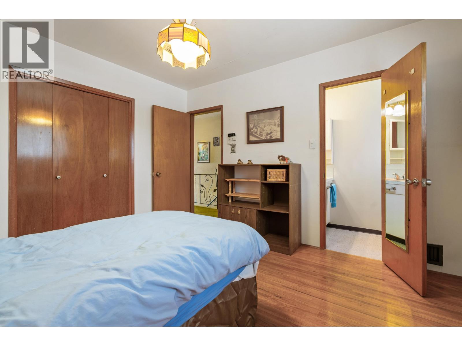 6825 Hycrest Drive, Burnaby, British Columbia  V5B 2X3 - Photo 12 - R3061015