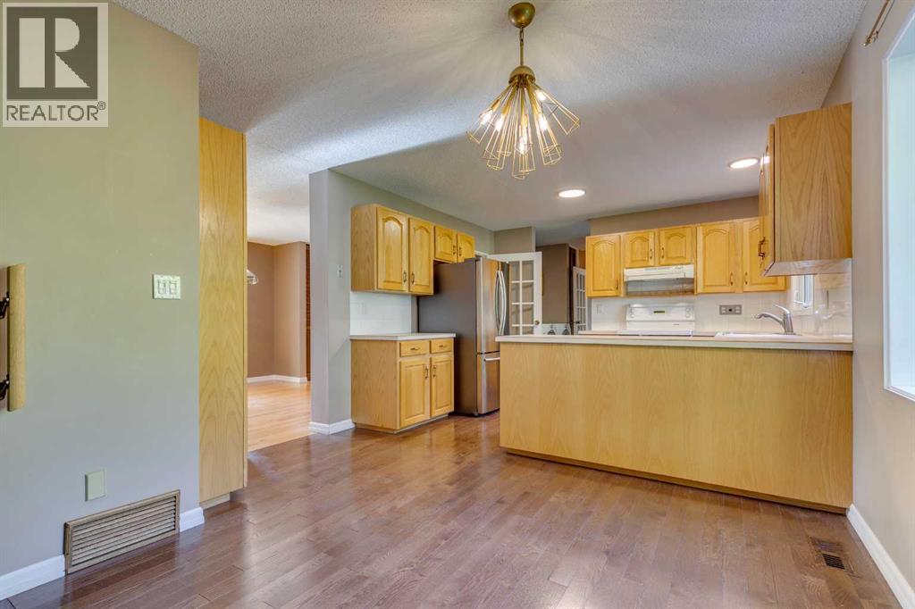 1257 Varsity Estates Road Nw, Calgary, Alberta  T3B 2W3 - Photo 13 - A2264190