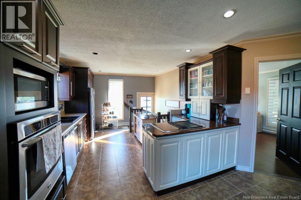 564 Principale, Beresford, New Brunswick  E8K 2A8 - Photo 10 - NB128449
