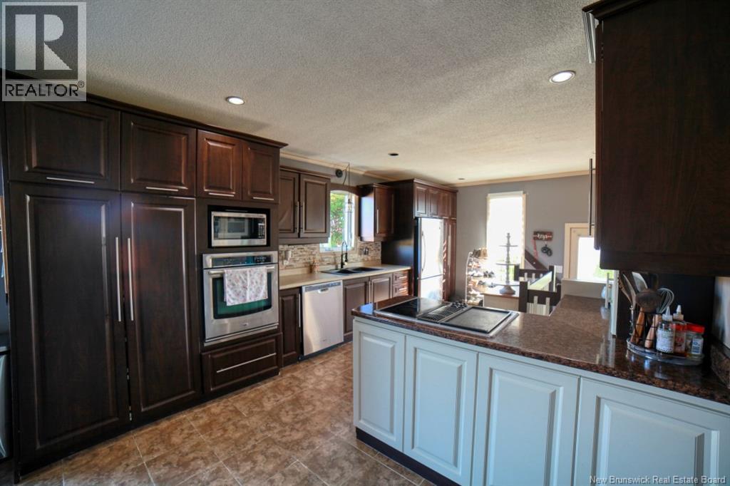 564 Principale, Beresford, New Brunswick  E8K 2A8 - Photo 9 - NB128449