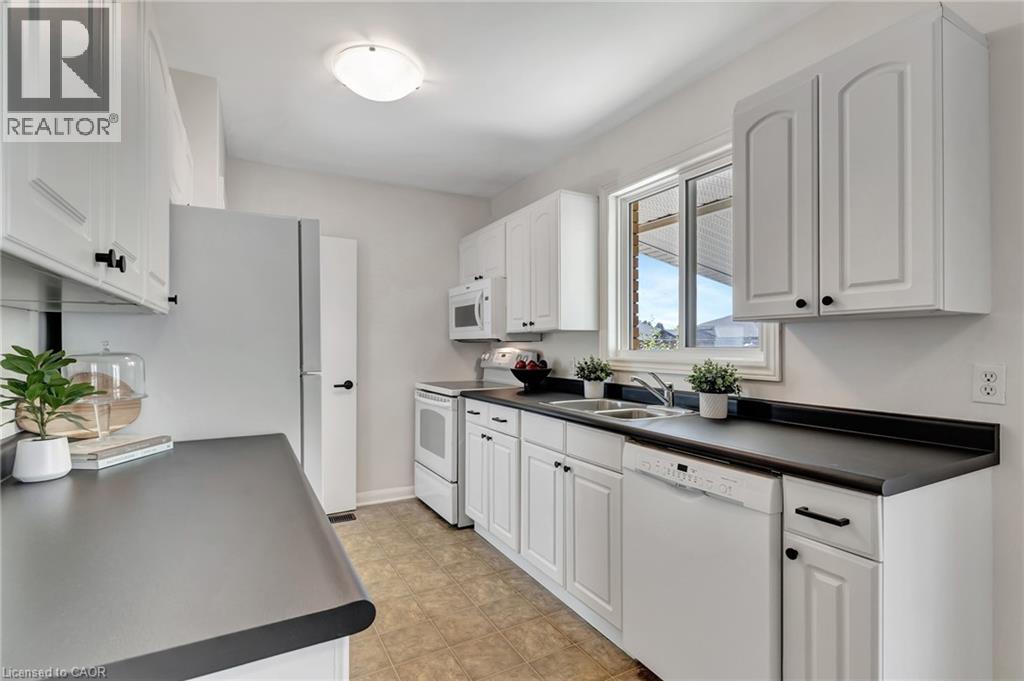 266 Franklin Street N, Kitchener, Ontario  N2A 1Y6 - Photo 13 - 40779980