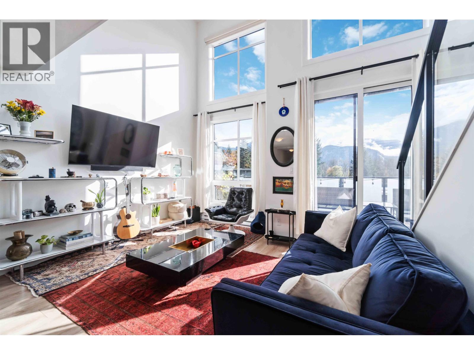 201 39771 Government Road, Squamish, British Columbia  V8B 0Z1 - Photo 3 - R3062871