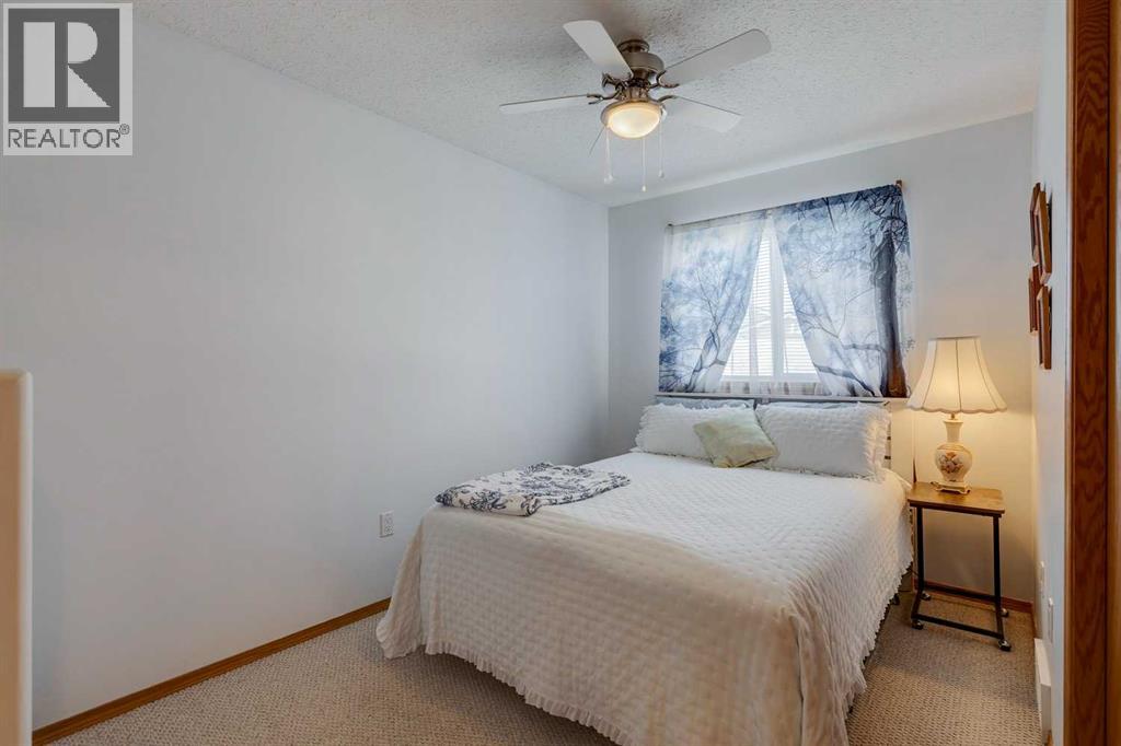 18 Cambridge Drive, Carbon, Alberta  T0M 0L0 - Photo 19 - A2257816