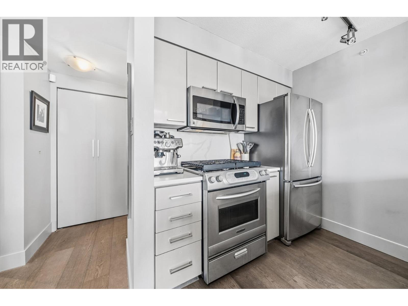 906 1438 Richards Street, Vancouver, British Columbia  V6Z 3B8 - Photo 9 - R3062992