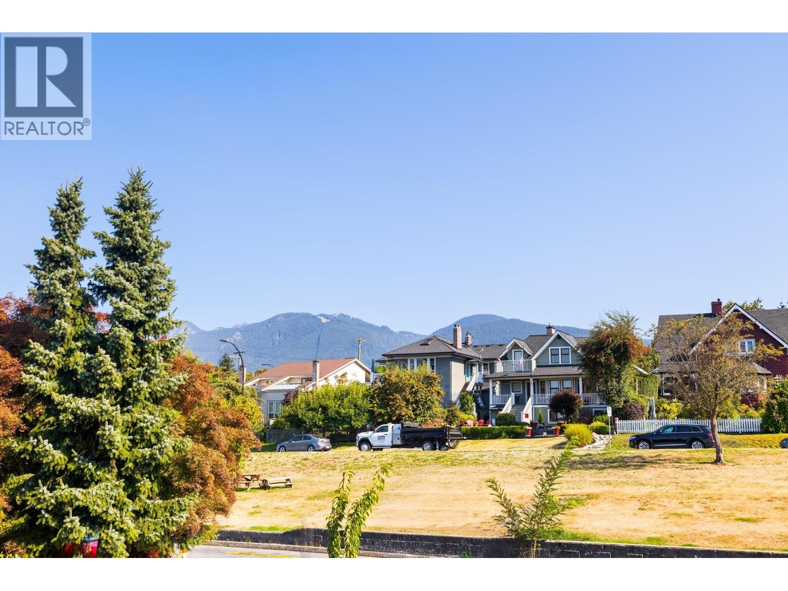 263 W 6th Street, North Vancouver, British Columbia  V7M 1K7 - Photo 18 - R3063027