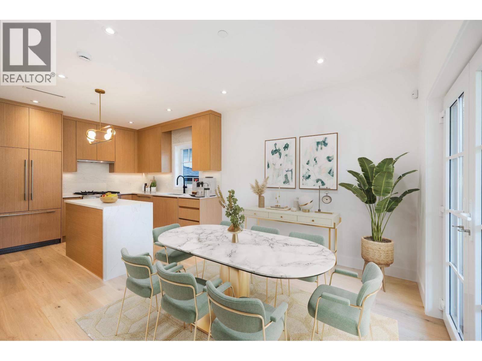 263 W 6th Street, North Vancouver, British Columbia  V7M 1K7 - Photo 5 - R3063027