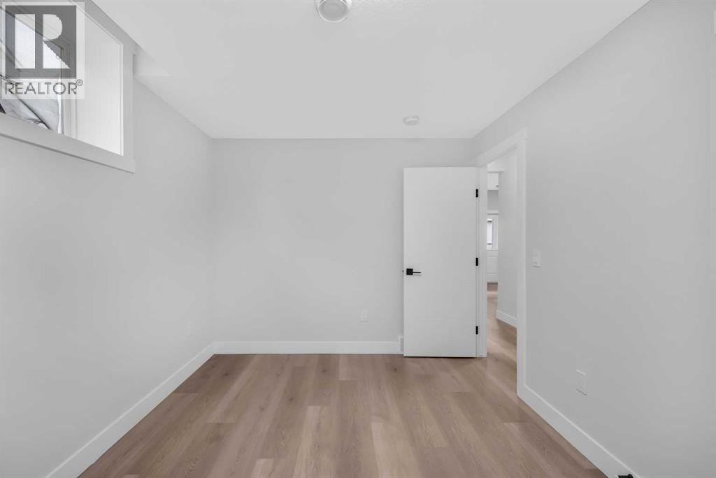 327 Kinniburgh Place, Chestermere, Alberta  T1X 1Y1 - Photo 38 - A2267708