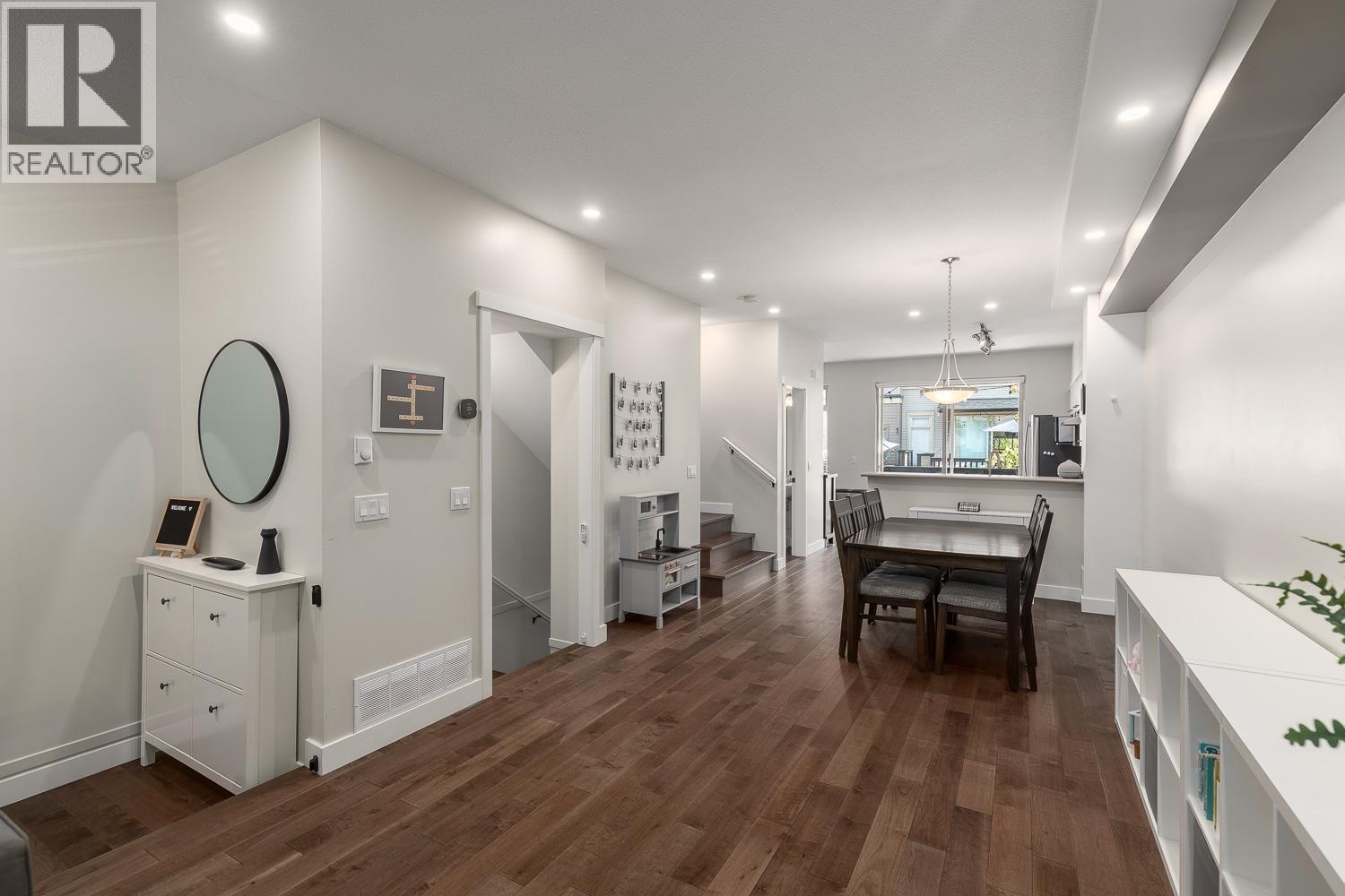 113 100 Klahanie Drive, Port Moody, British Columbia  V3H 5K3 - Photo 6 - R3063032