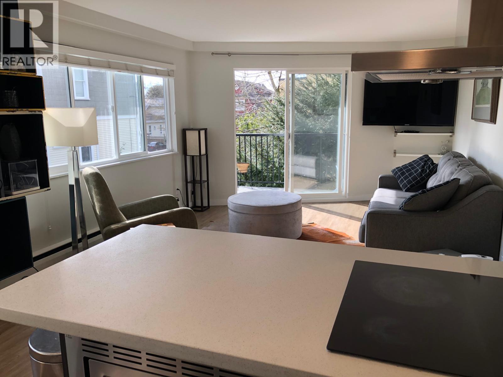 213 36 E 14 Avenue, Vancouver, British Columbia  V5T 4C9 - Photo 8 - R3063043