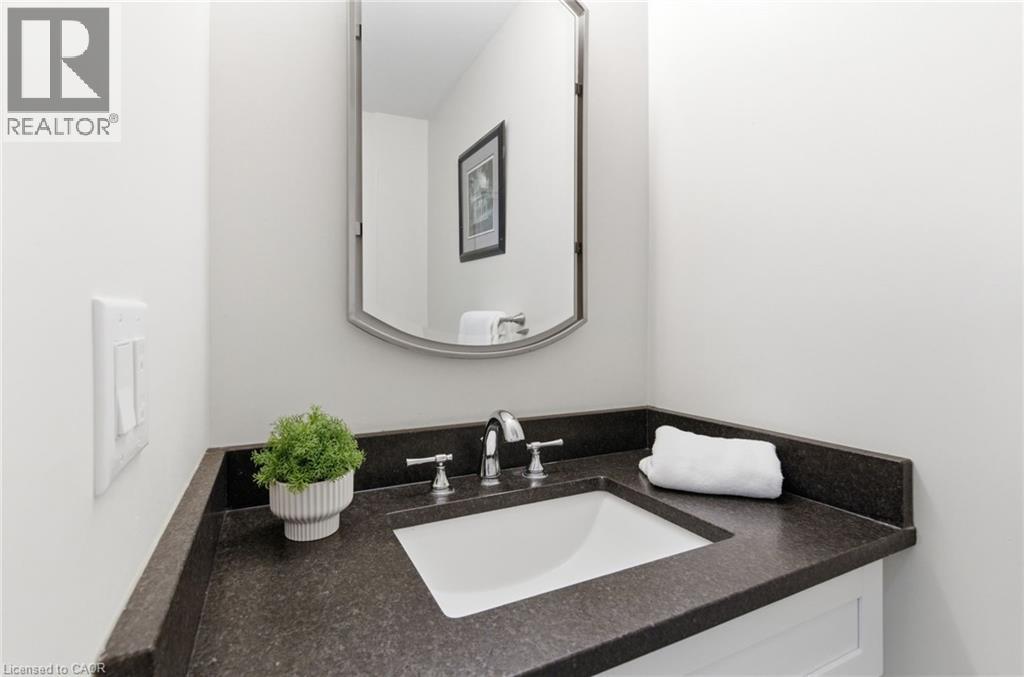 5255 Lakeshore Road Unit# 48, Burlington, Ontario  L7L 5X9 - Photo 29 - 40784121