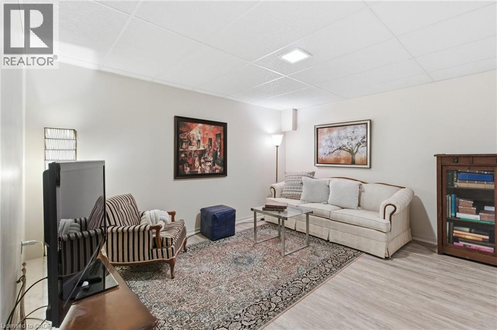 5255 Lakeshore Road Unit# 48, Burlington, Ontario  L7L 5X9 - Photo 33 - 40784121