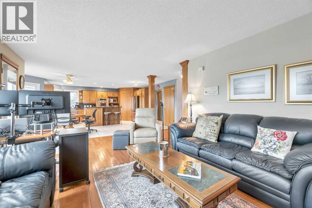 517 Lakeside Greens Place, Chestermere, Alberta  T1X 1C6 - Photo 21 - A2266967