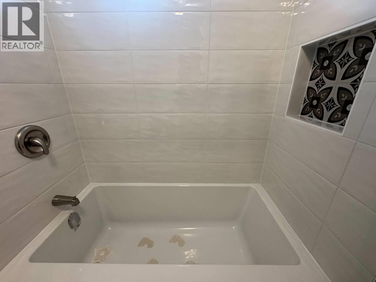 21545 Campbell Ave, Maple Ridge, British Columbia  V2X 3V6 - Photo 15 - R3063061