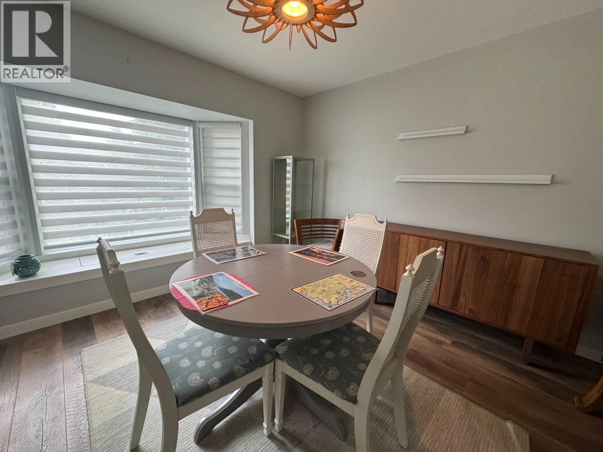 21545 Campbell Ave, Maple Ridge, British Columbia  V2X 3V6 - Photo 5 - R3063061