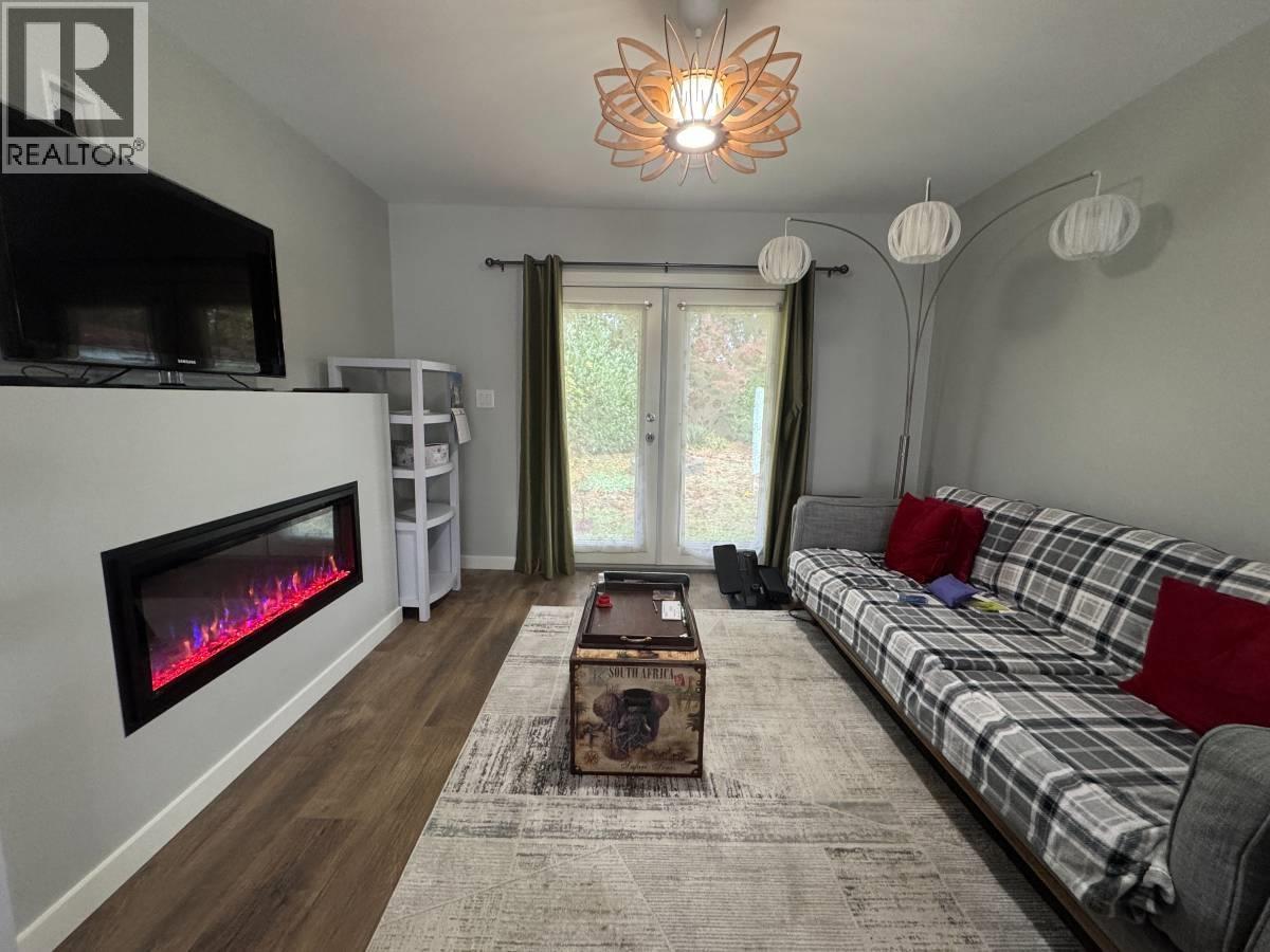 21545 Campbell Ave, Maple Ridge, British Columbia  V2X 3V6 - Photo 8 - R3063061