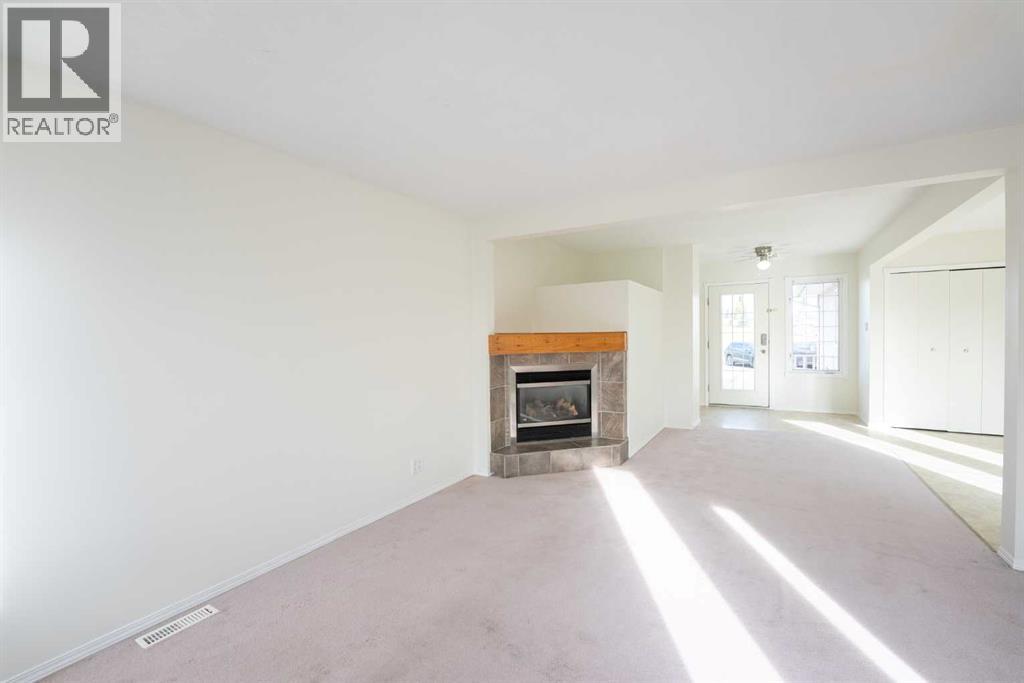 118 2 Street, Shaughnessy, Alberta  T0K 2A0 - Photo 3 - A2267054