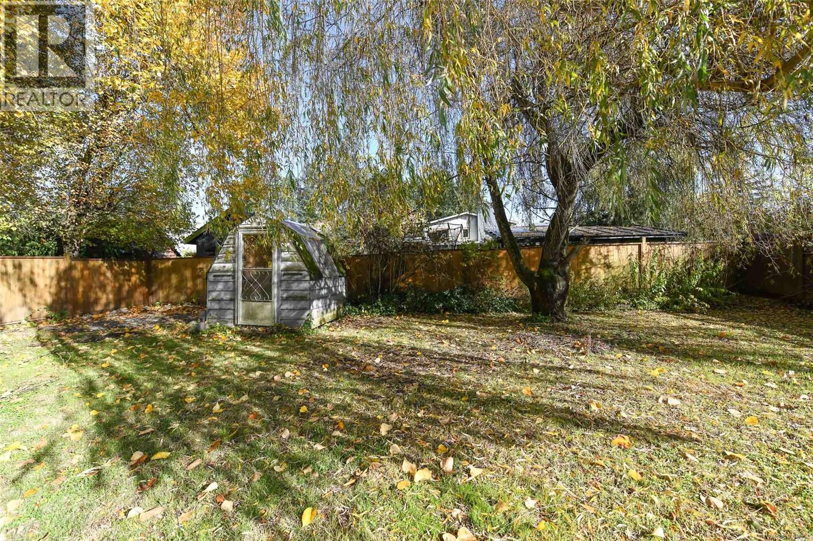 2040 Urquhart Ave, Courtenay, British Columbia  V9N 3K9 - Photo 15 - 1018554