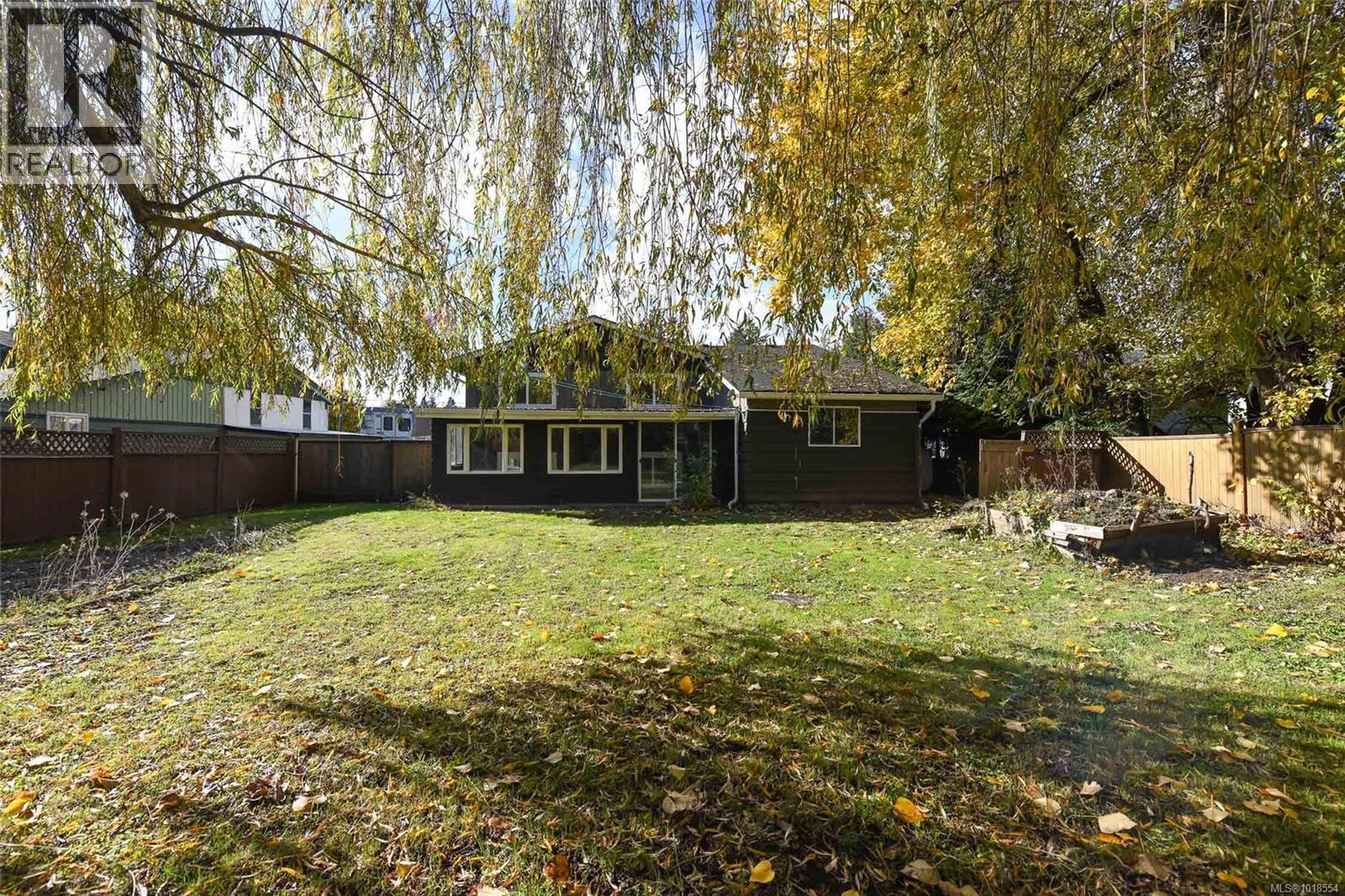 2040 Urquhart Ave, Courtenay, British Columbia  V9N 3K9 - Photo 16 - 1018554