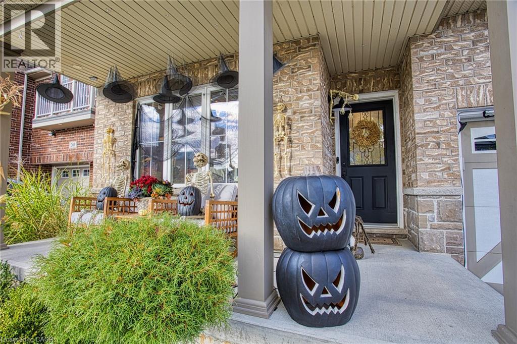 265 Montreal Circle, Stoney Creek, Ontario  L8E 0C6 - Photo 3 - 40783874