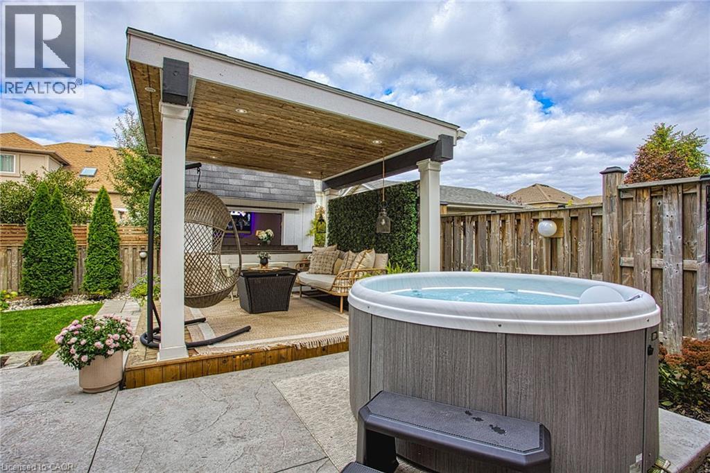 265 Montreal Circle, Stoney Creek, Ontario  L8E 0C6 - Photo 35 - 40783874