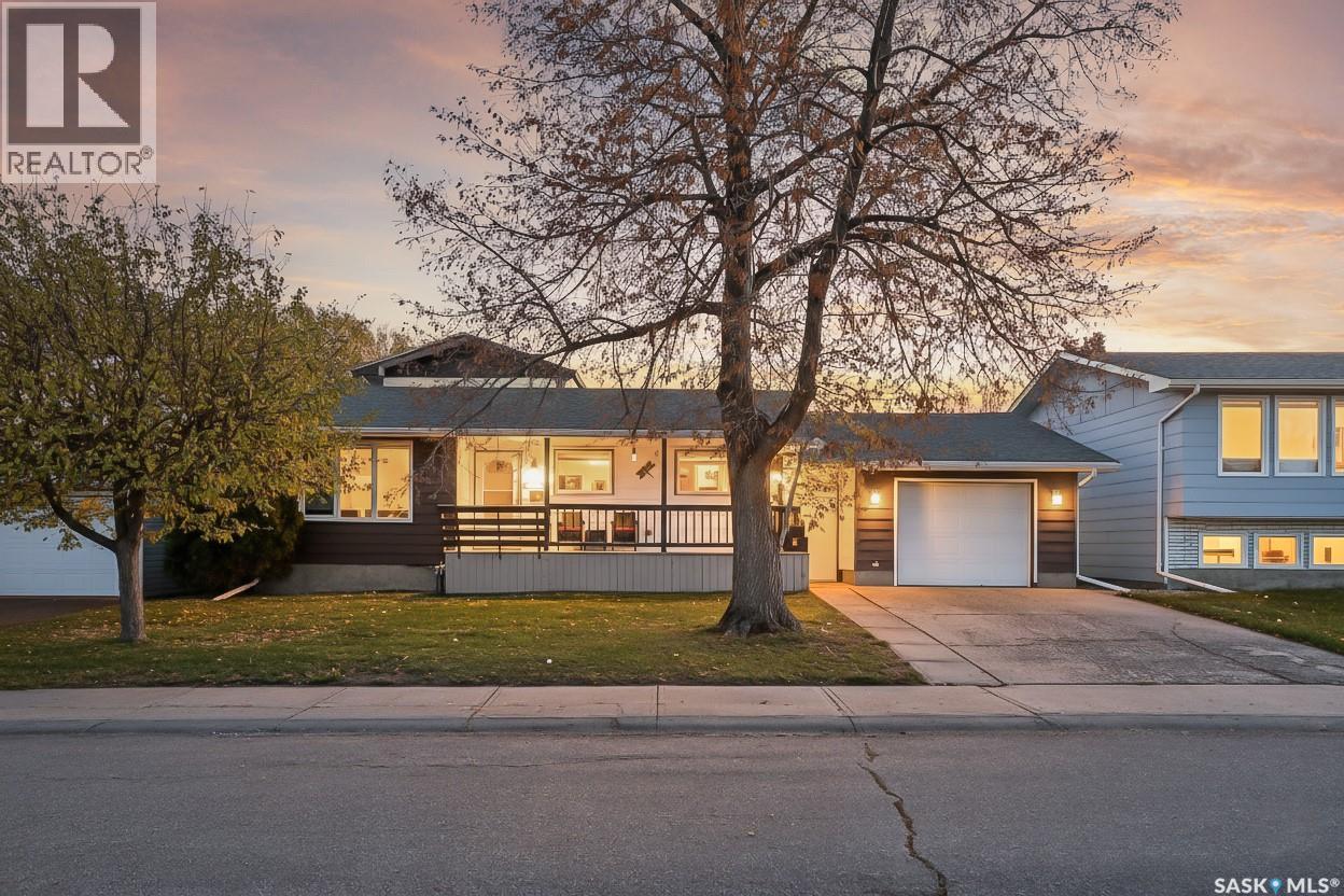 1305 Princess CRESCENT, Moose Jaw, Saskatchewan