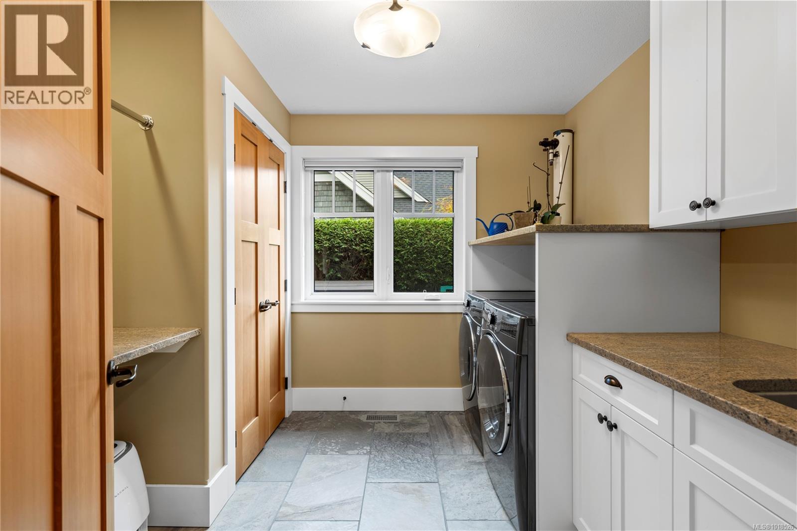 942 Bluffs Dr, Qualicum Beach, British Columbia  V9K 0A2 - Photo 48 - 1018526