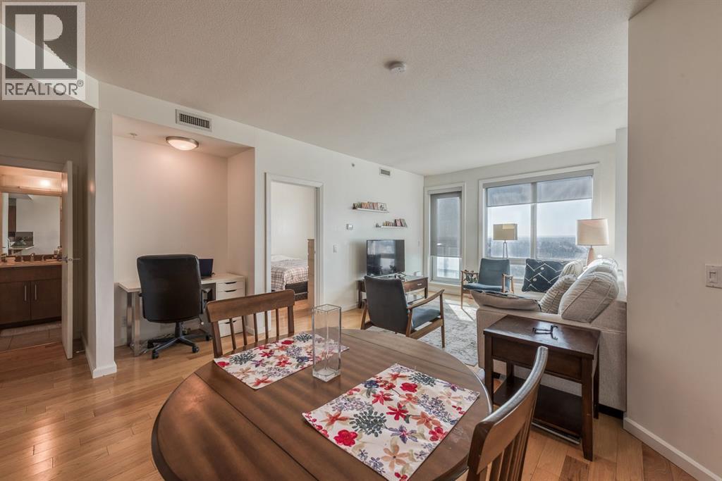 2008, 210 15 Avenue Se, Calgary, Alberta  T2G 0B5 - Photo 7 - A2267031