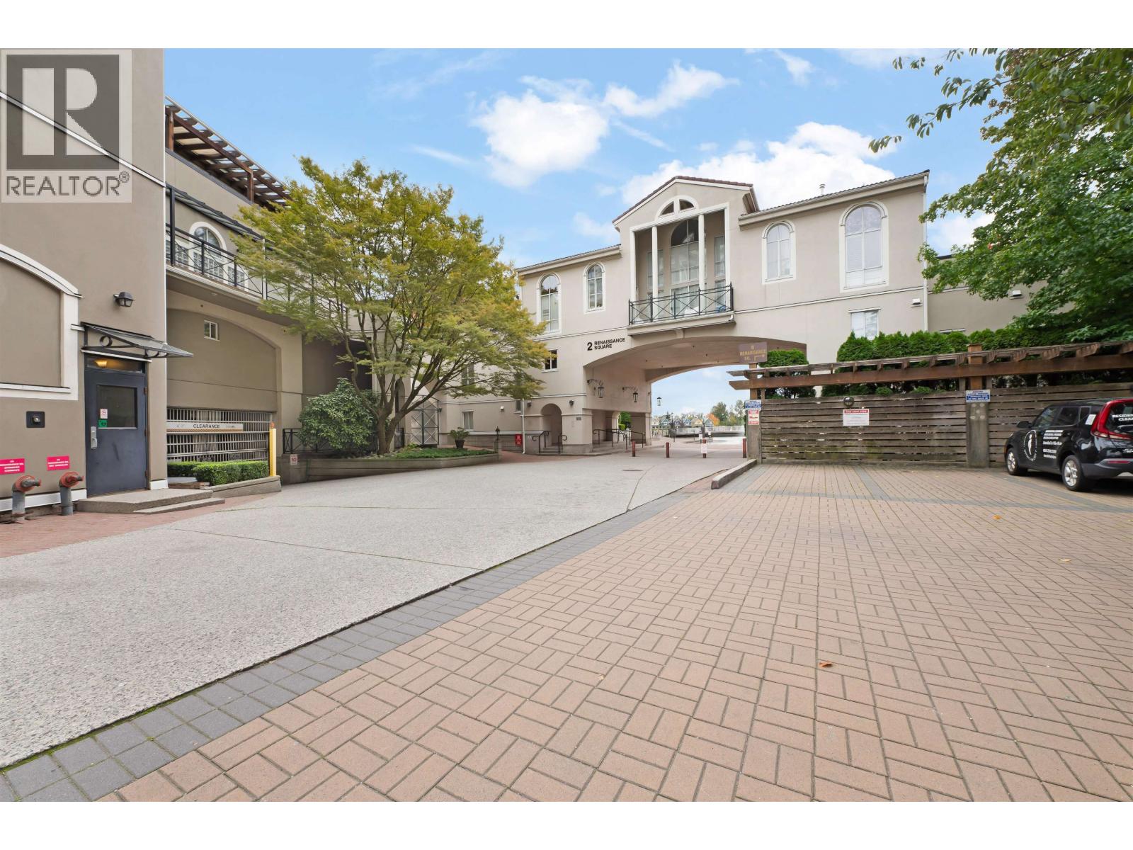 105 2 Renaissance Square, New Westminster, British Columbia  V3M 6K3 - Photo 38 - R3061481