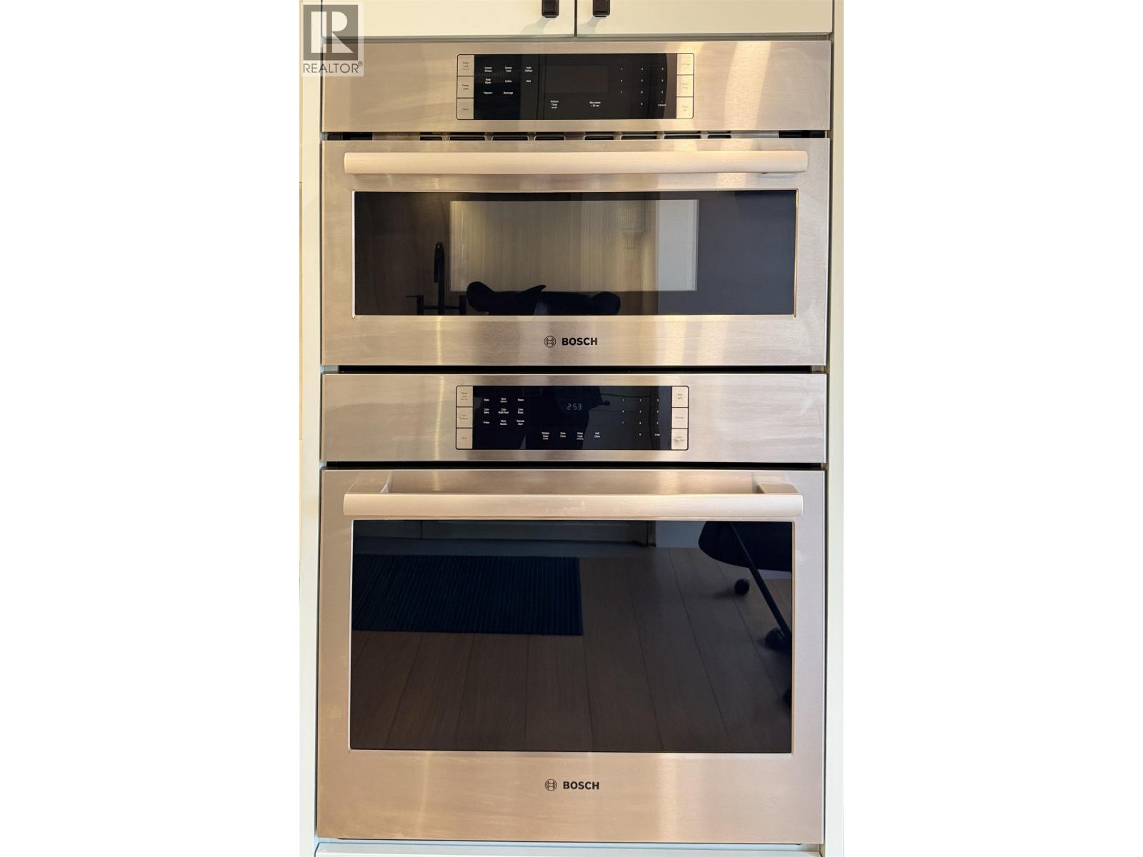 105 2 Renaissance Square, New Westminster, British Columbia  V3M 6K3 - Photo 40 - R3061481