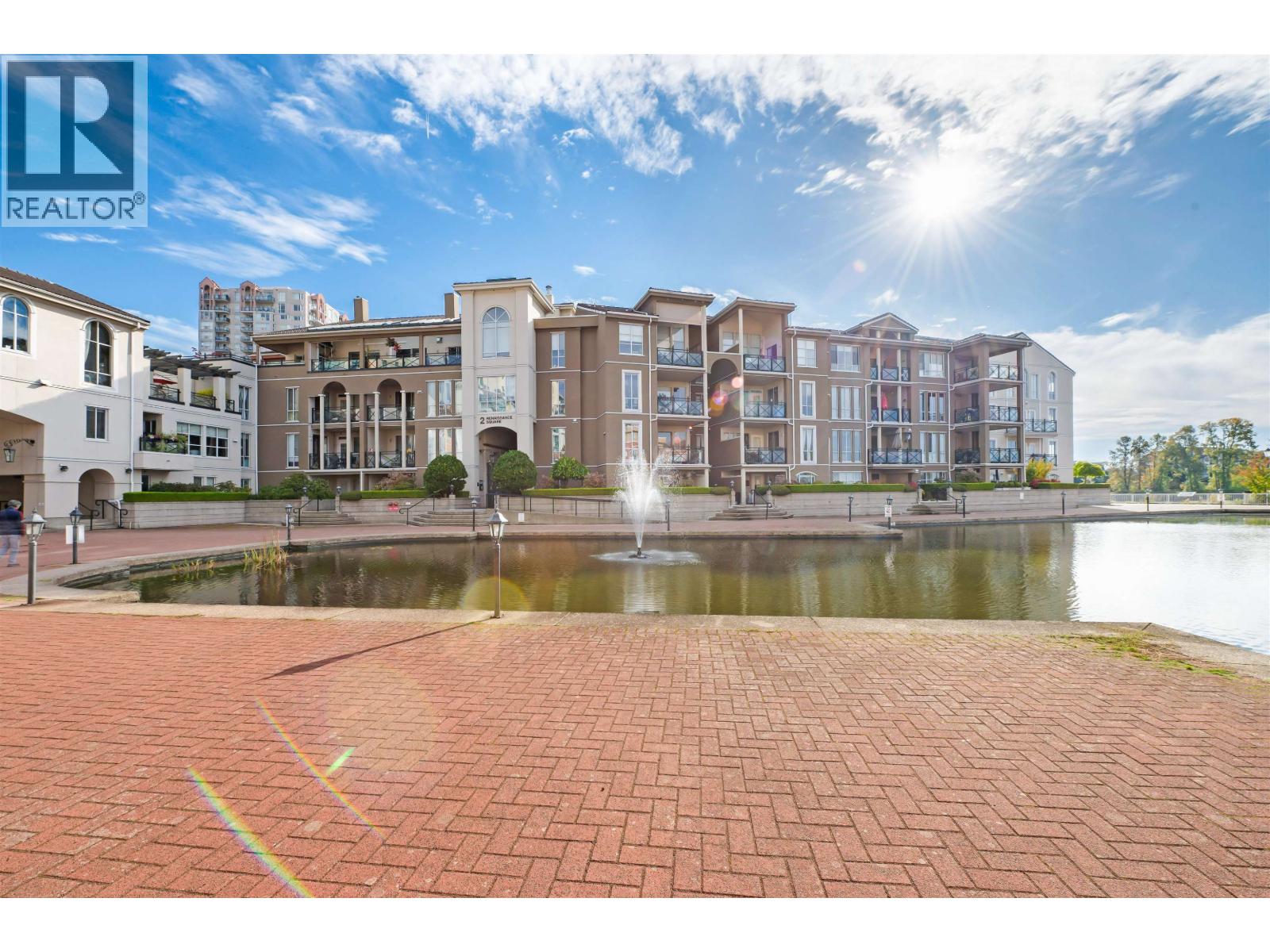 105 2 Renaissance Square, New Westminster, British Columbia  V3M 6K3 - Photo 35 - R3061481