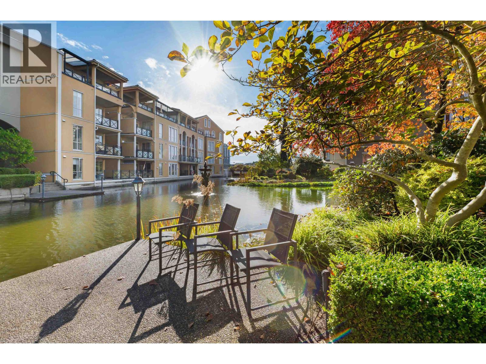 105 2 Renaissance Square, New Westminster, British Columbia  V3M 6K3 - Photo 29 - R3061481