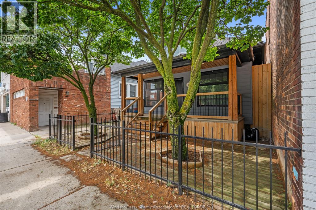 1059 Drouillard Road, Windsor, Ontario  N8Y 2P9 - Photo 3 - 25027512