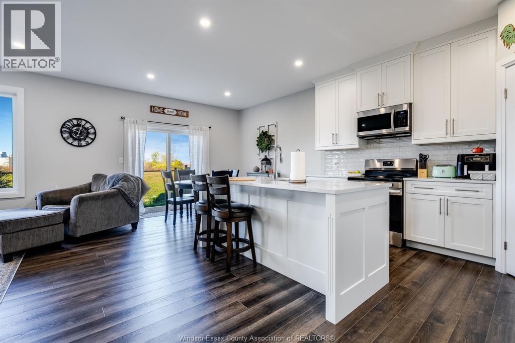 99 Eagle St, Leamington, Ontario  N8H 0G5 - Photo 2 - 25027508