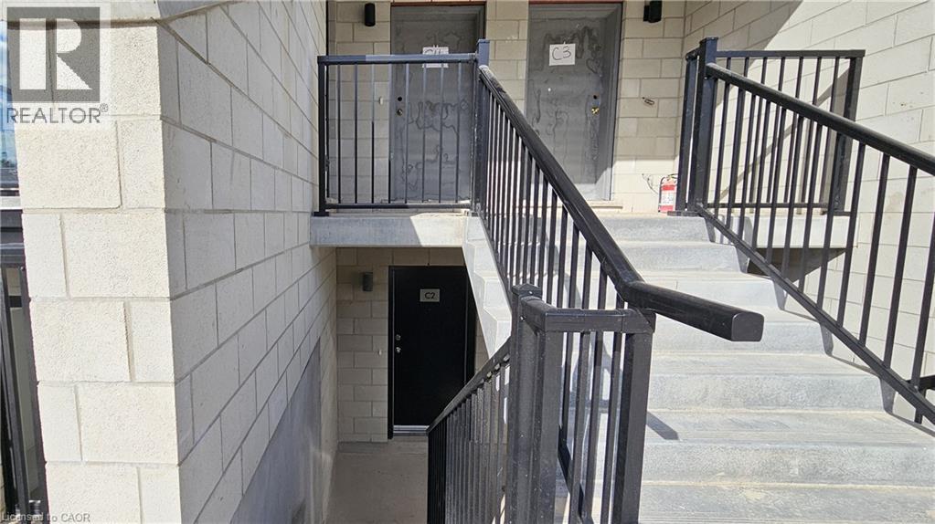 410 Northfield Drive W Unit# C2, Waterloo, Ontario  N2L 0A6 - Photo 2 - 40784117