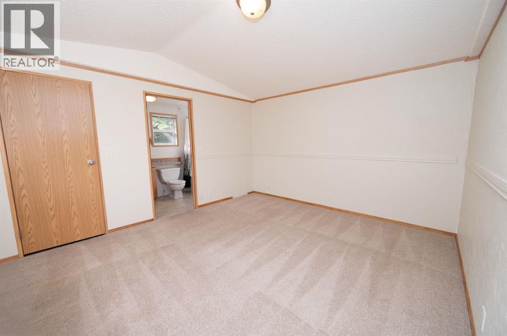 2144 Danielle Drive, Red Deer, Alberta  T4R 2Z8 - Photo 10 - A2258939