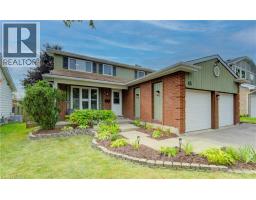 43 WINDING Way, Kitchener, Ontario