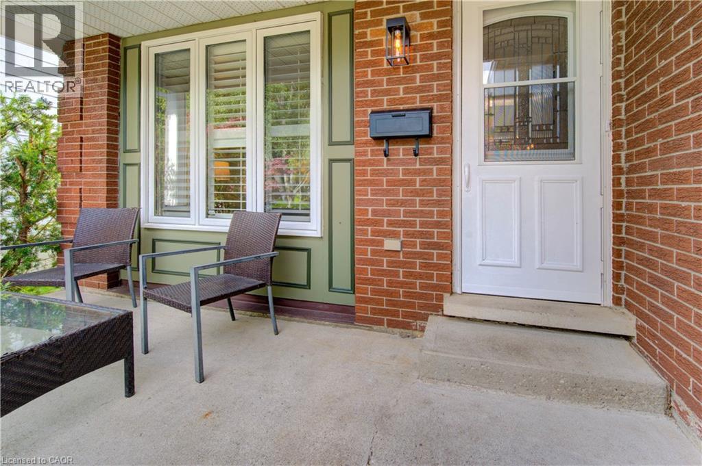 43 Winding Way, Kitchener, Ontario  N2N 1M4 - Photo 3 - 40771556