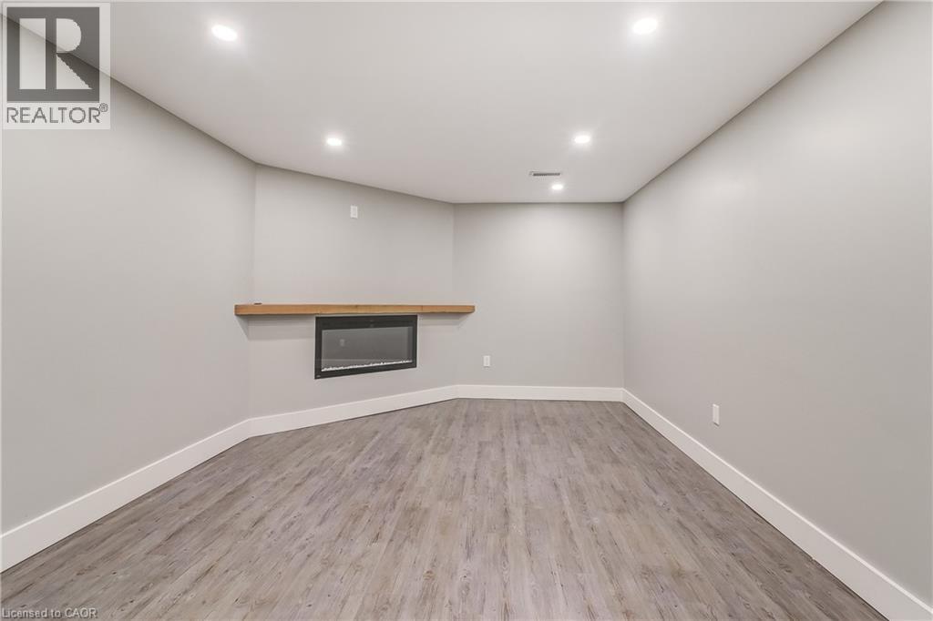 672 Castleguard Crescent Unit# 2, Burlington, Ontario  L7N 2W6 - Photo 15 - 40775108