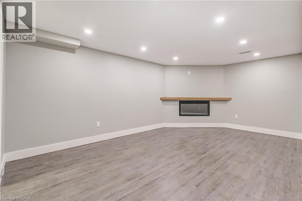 672 Castleguard Crescent Unit# 2, Burlington, Ontario  L7N 2W6 - Photo 14 - 40775108