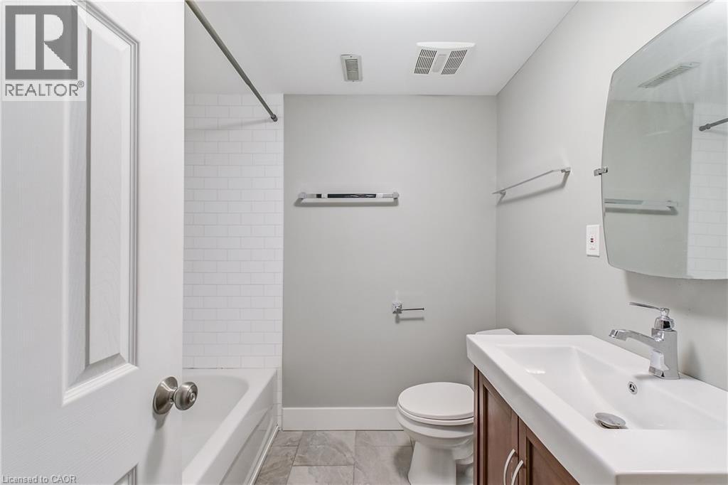 672 Castleguard Crescent Unit# 2, Burlington, Ontario  L7N 2W6 - Photo 20 - 40775108