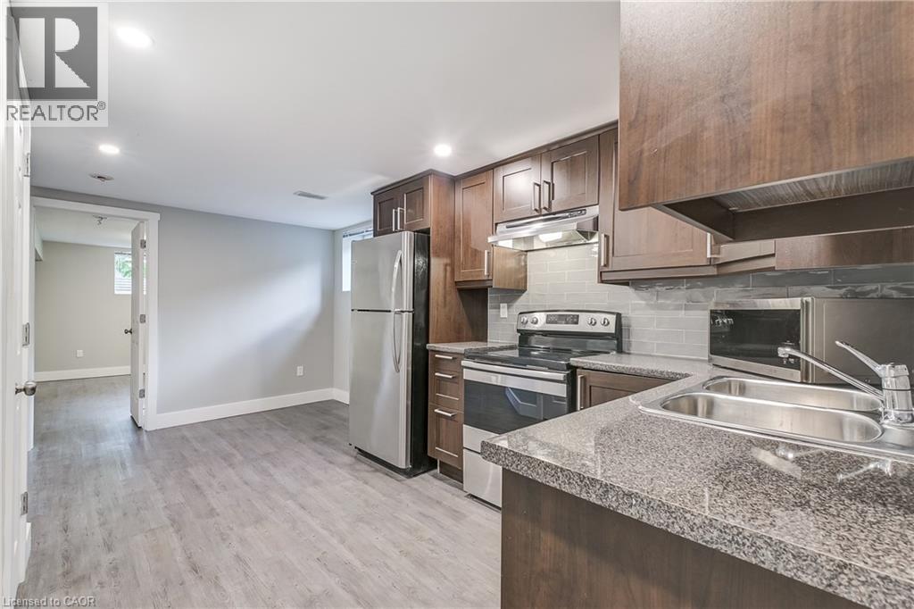 672 Castleguard Crescent Unit# 2, Burlington, Ontario  L7N 2W6 - Photo 7 - 40775108