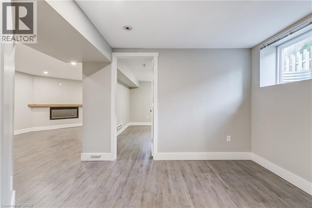 672 Castleguard Crescent Unit# 2, Burlington, Ontario  L7N 2W6 - Photo 11 - 40775108