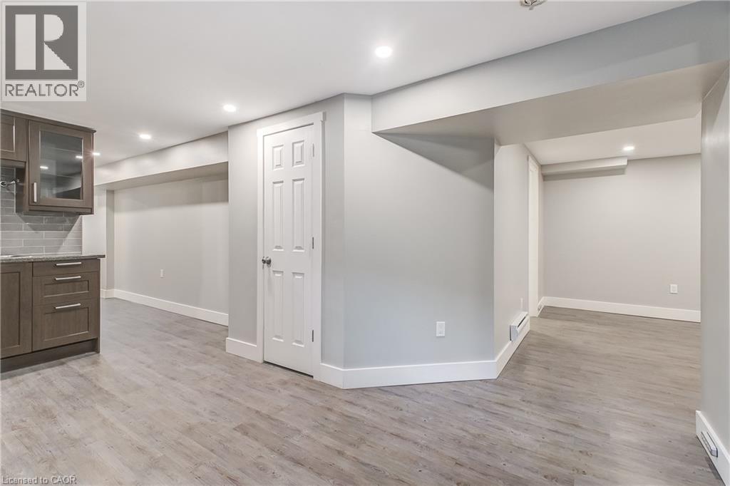 672 Castleguard Crescent Unit# 2, Burlington, Ontario  L7N 2W6 - Photo 13 - 40775108