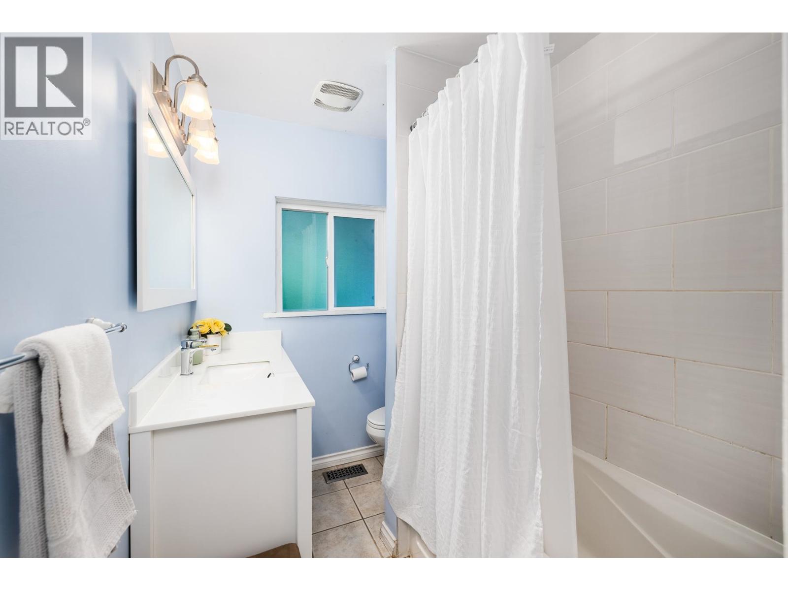 4233 Capilano Road, North Vancouver, British Columbia  V7R 4J6 - Photo 24 - R3046170