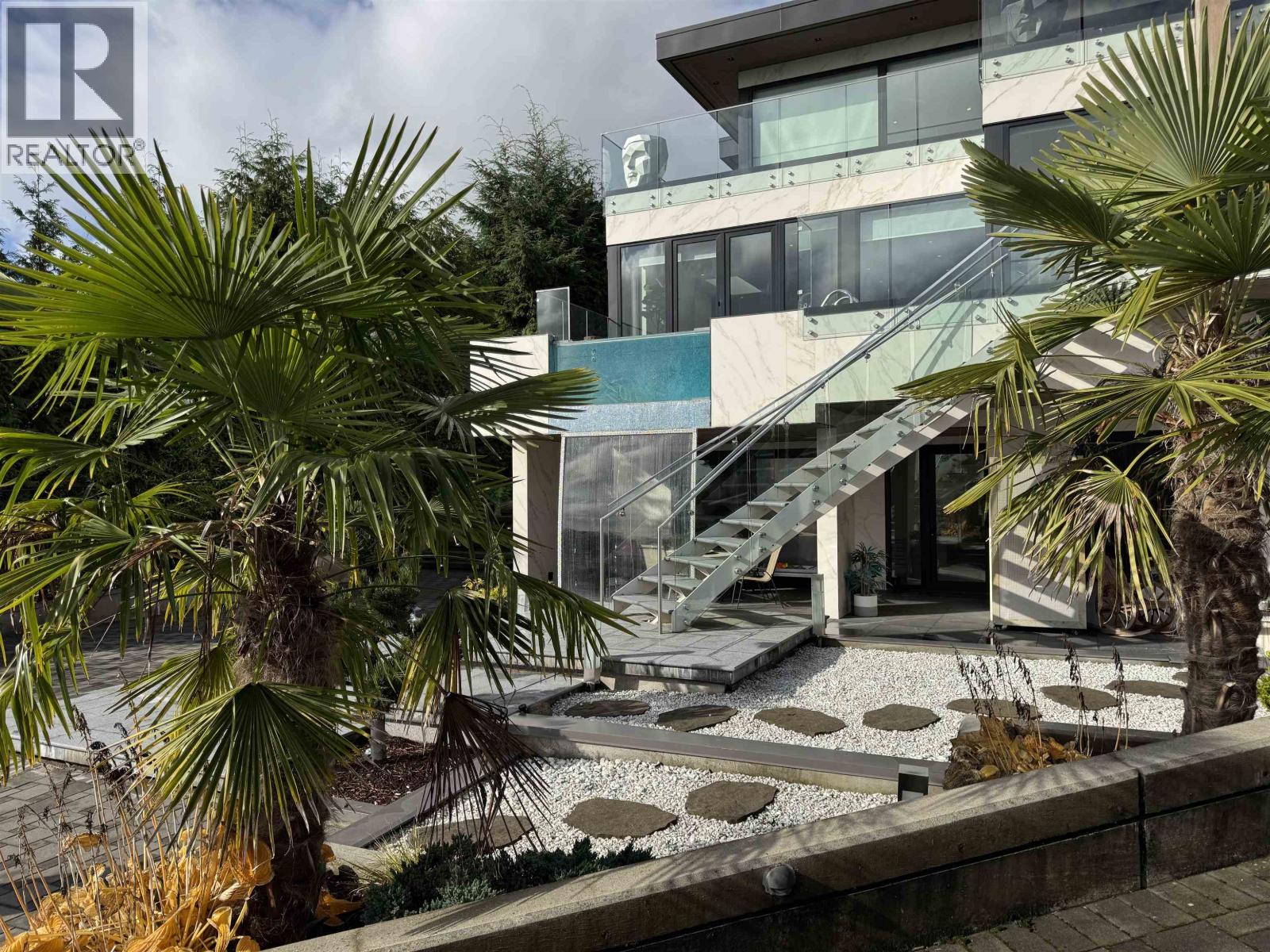 1035 GREENWOOD PLACE, West Vancouver, British Columbia