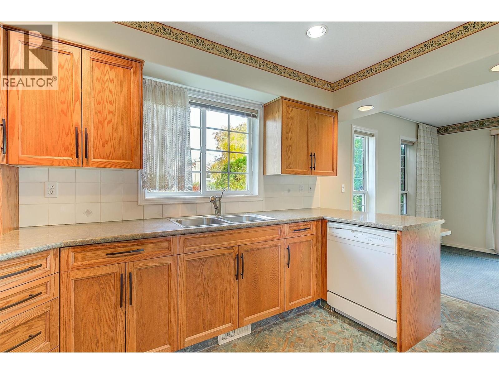 4003 Logie Court, Kelowna, British Columbia  V1W 3Y6 - Photo 31 - 10366922